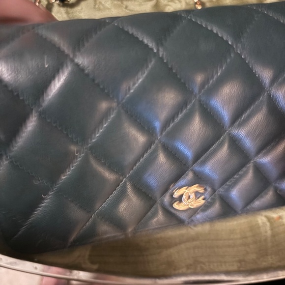 Chanel classic wallet on a chain - Picture 3 of 5